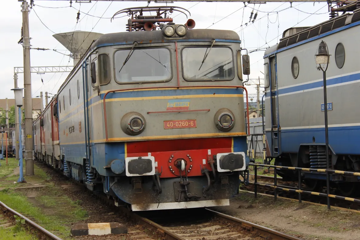 Angajații CFR Marfă nu și-au primit salariile de patru luni. Sindicaliștii cer intervenția urgentă a ministrului Transporturilor