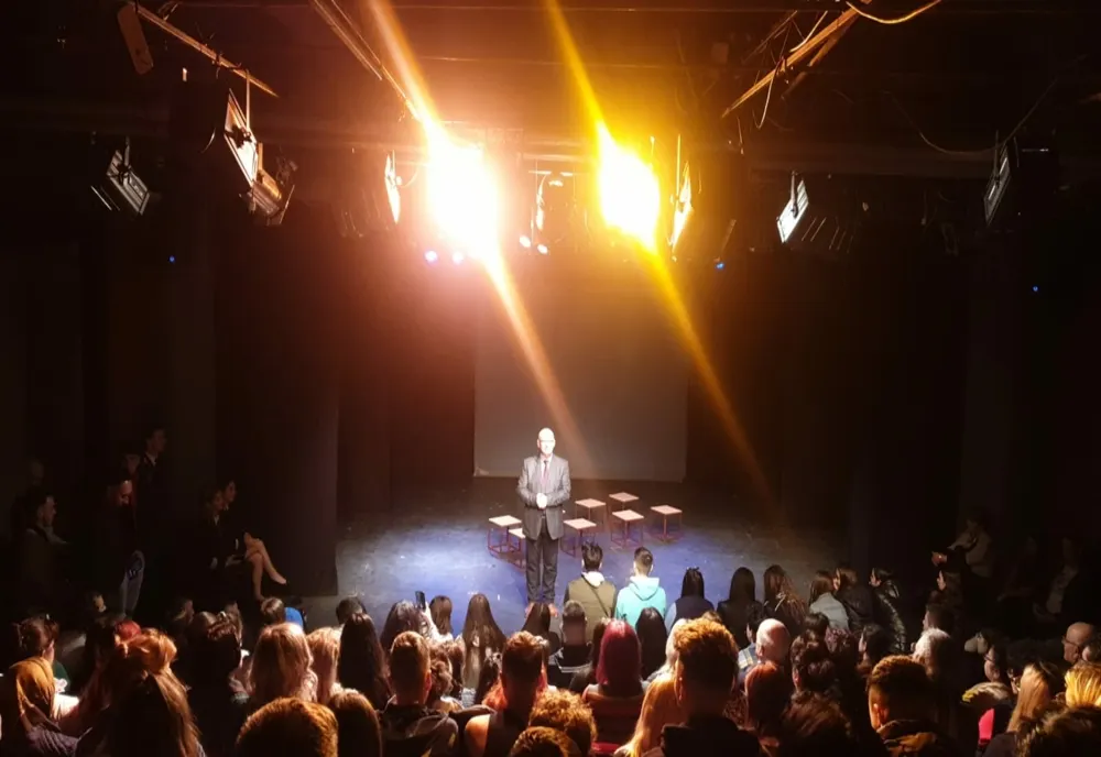 TEATRUL „STELA POPESCU” DIN CAPITALĂ NU VA CREȘTE PREȚUL BILETELOR DUPĂ MAJORAREA COTEI TVA