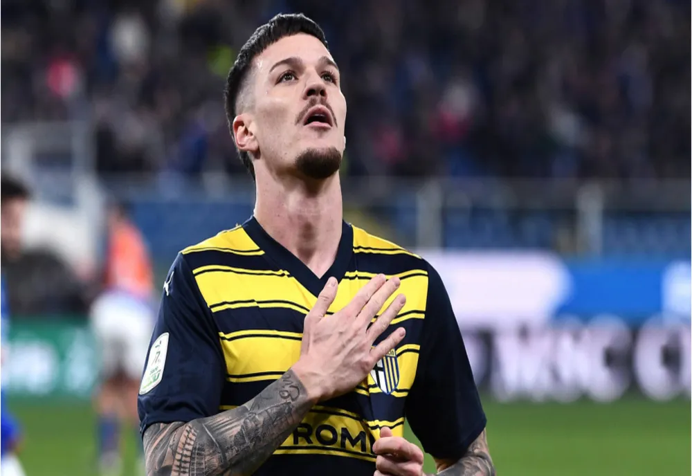 Dennis Man ar putea reveni la o echipă de top din Serie A