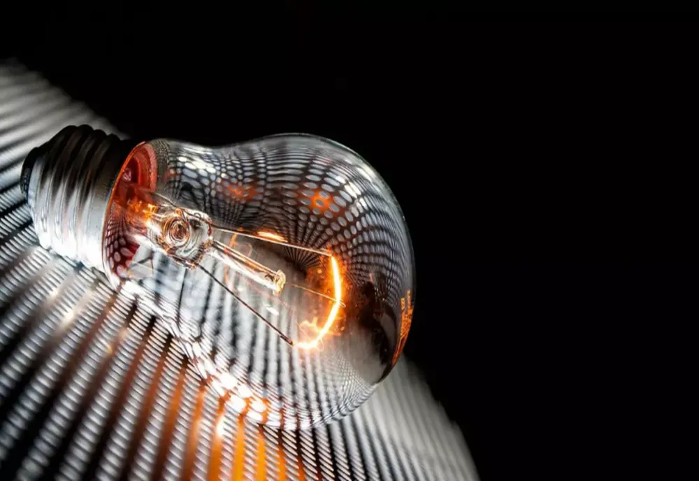 INS: Producţia de energie a României a scăzut cu 2,9%, în primele cinci luni
