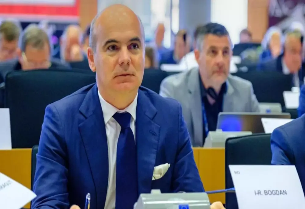 Rareș Bogdan: „Green Deal-ul a devenit un risc major pentru economie. Mai pe șleau: sunt bune trotinetele, dar să nu fim chiar proști!”