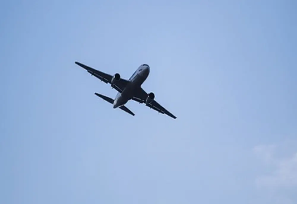 Zbor spre Londra, deviat de urgență la Roma din cauza unei baterii externe din bagajul de cală