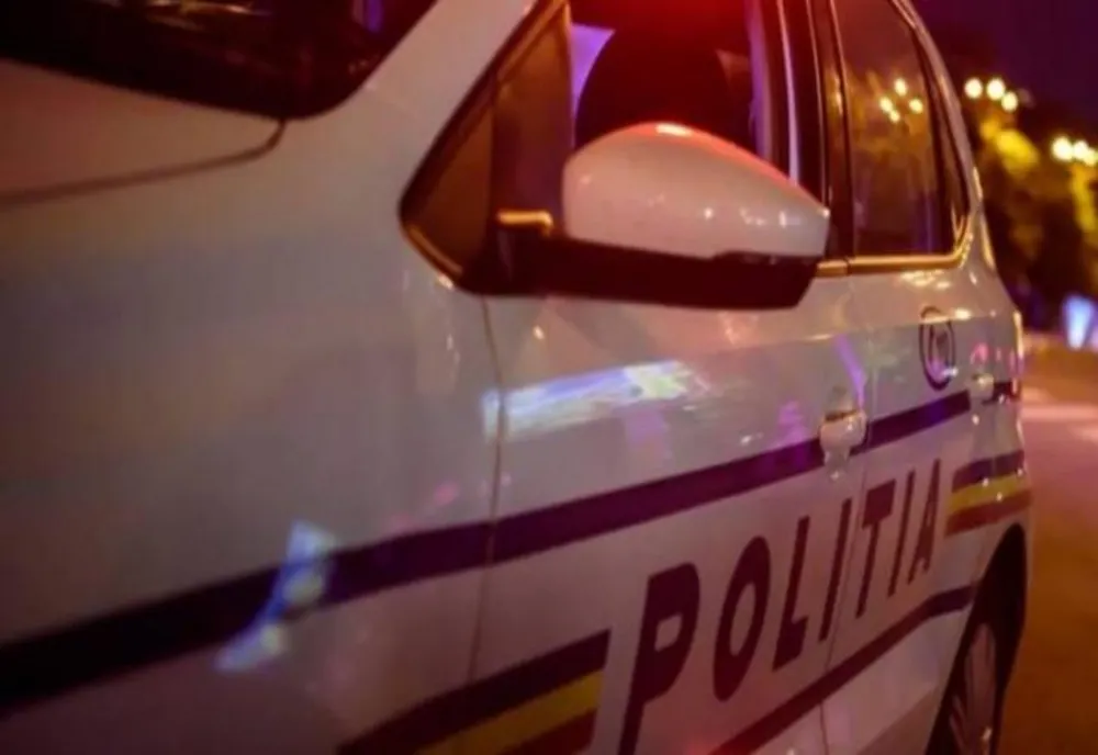 O femeie din Craiova, păgubită de propriul iubit: i-a luat mașina, banii și bijuteriile, apoi a încercat să fugă din țară