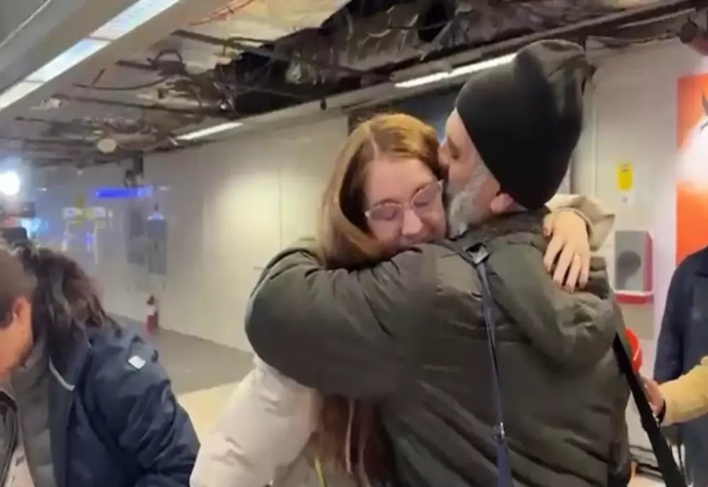 Primii români repatriați după suspendarea zborurilor din Orientul Mijlociu: peste 300 de persoane au ajuns în țară marți dimineață