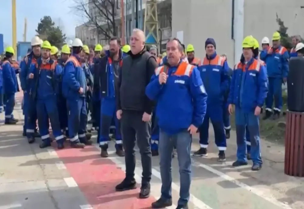 Nou protest la șantierul Naval din Mangalia. Angajații sunt disperați: „Nu și-au primit salariile de 3 luni!”