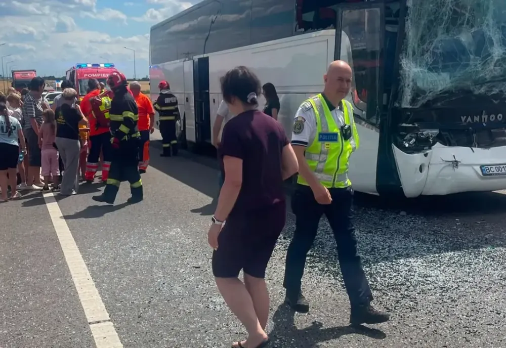 Accident grav în Călărași între un autocar cu peste 60 de persoane și un TIR. A fost activat Planul Roșu