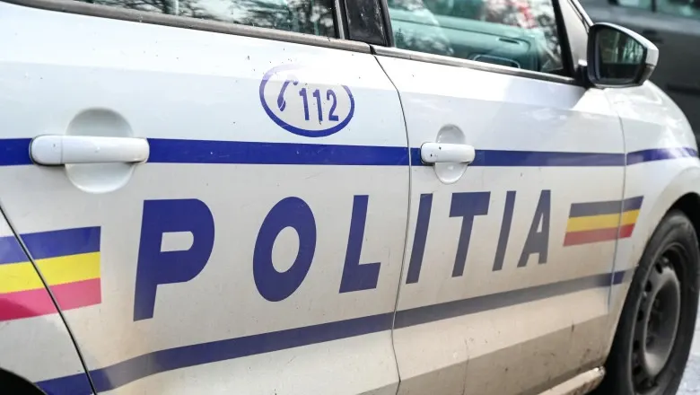 Un arădean a primit amendă după ce a înjurat polițiștii locali pe TikTok. Cât trebuie să plătească