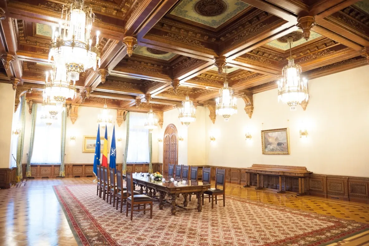 Partidele, convocate la Cotroceni pentru discuții pe Legea salarizării. Întâlnire tehnică, de la ora 18.00 - SURSE