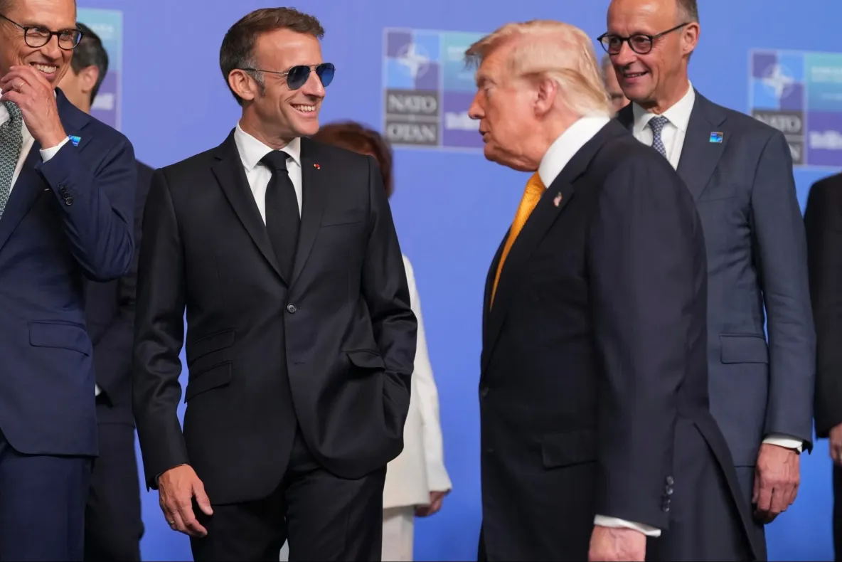 Macron îl avertizează pe Trump după concesiile făcute lui Putin: „Ucraina este avanpostul securității noastre”