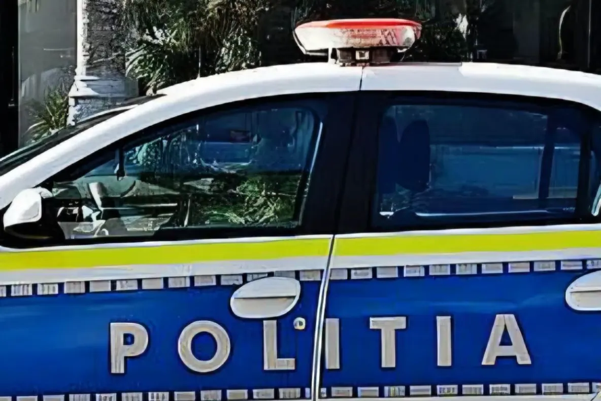 Minor de 13 ani din Piatra-Olt, căutat de polițiști. Băiatul a plecat de acasă și nu a mai revenit