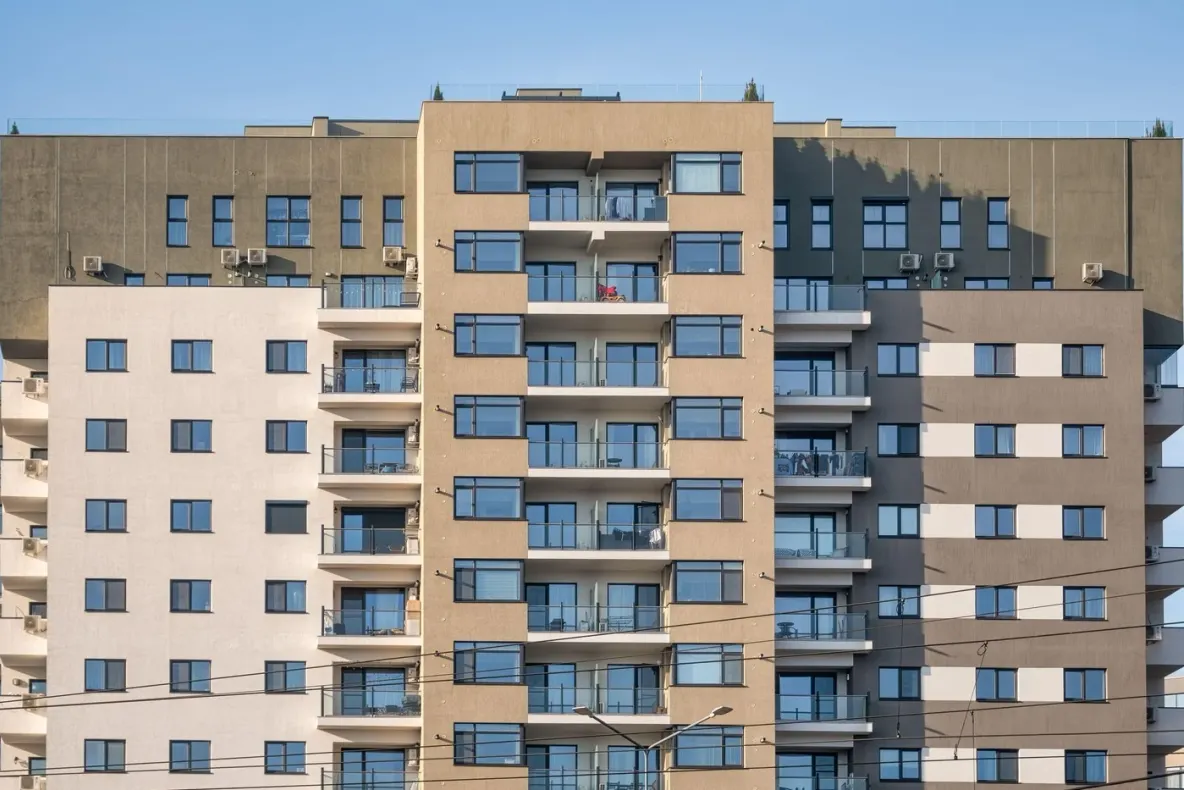 Schimbări la plata întreținerii pentru românii care locuiesc la bloc. Pensionarii, printre cei mai afectați