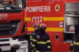 Incendiu de vegetație și pădure la Mărișel: pompieri în dificultate pe un versant inaccesibil