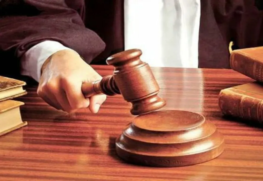 CAB, așteptată cu o decizie în cazul cererilor de suspendare a actelor de numire a judecătorilor Mihai Busuioc şi Dacian Dragoş la CCR