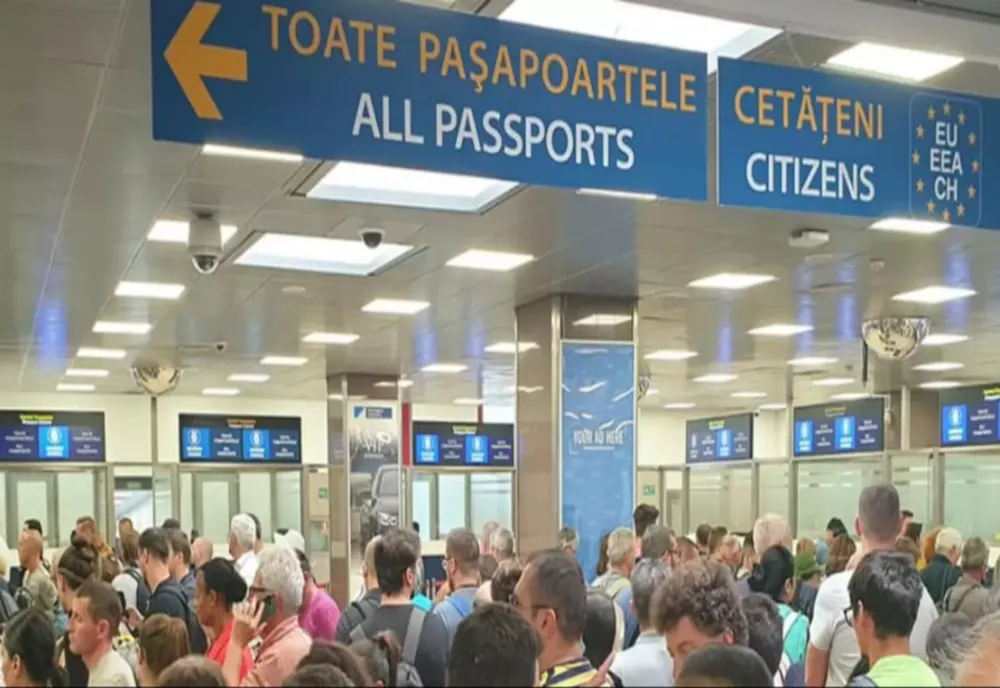 Cetăţean turc prins la Otopeni cu paşaport fals, în drum spre Grecia