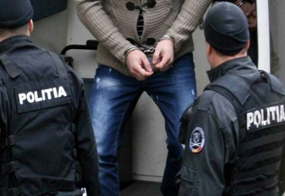 Bărbat din Iași, arestat preventiv după ce a agresat un polițist