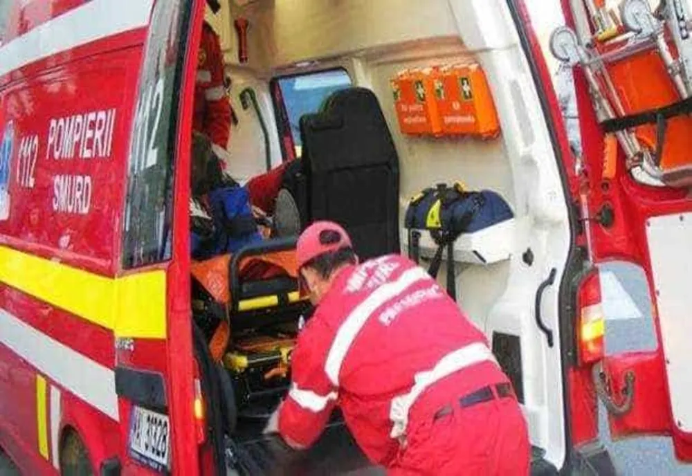 ACCIDENT ÎN HARGHITA. ŞAPTE ADOLESCENŢI AU AJUNS LA SPITAL