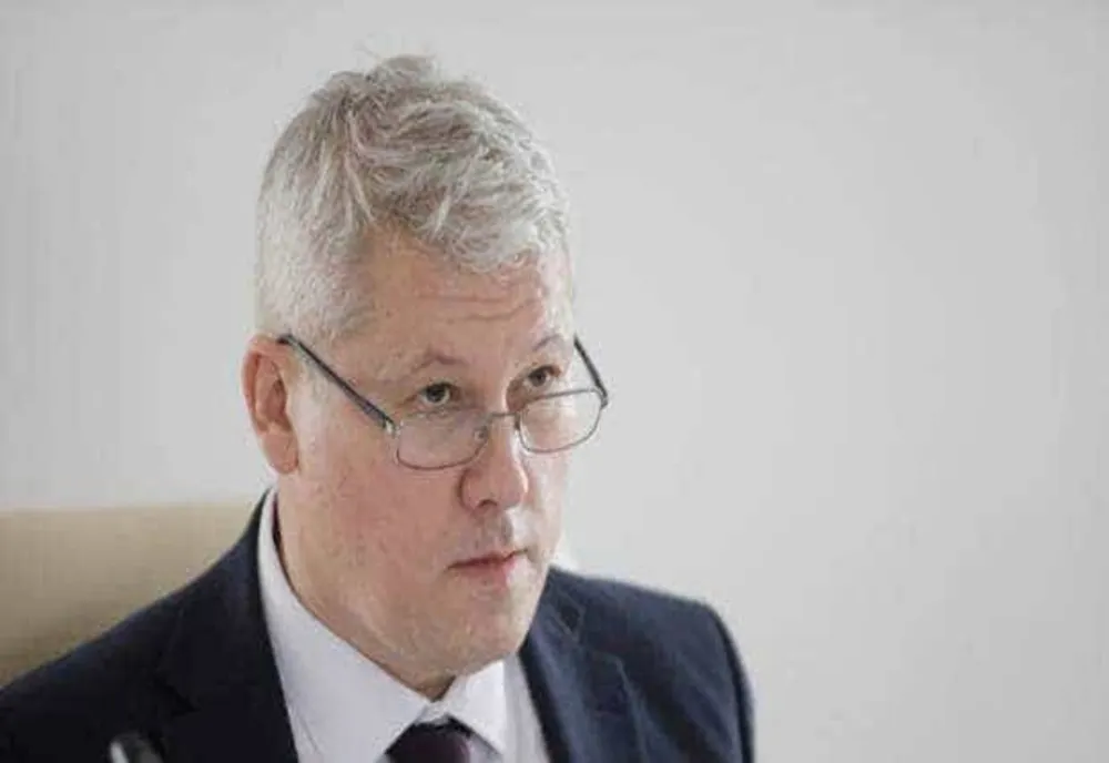 PREMIERUL INTERIMAR LE CERE MINIȘTRILOR URGENTAREA DISCUȚIILOR PENTRU RENEGOCIEREA PNRR