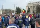 Miting în Piața Victoriei înainte de votul pe moțiune: susținătorii lui Bolojan, chemați în stradă și la Oradea